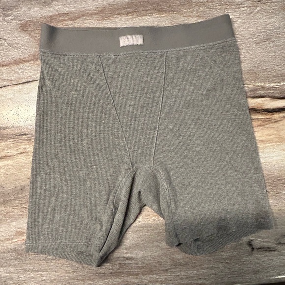 Skims Boyfriend Boxer Shorts S - Picture 2 of 5